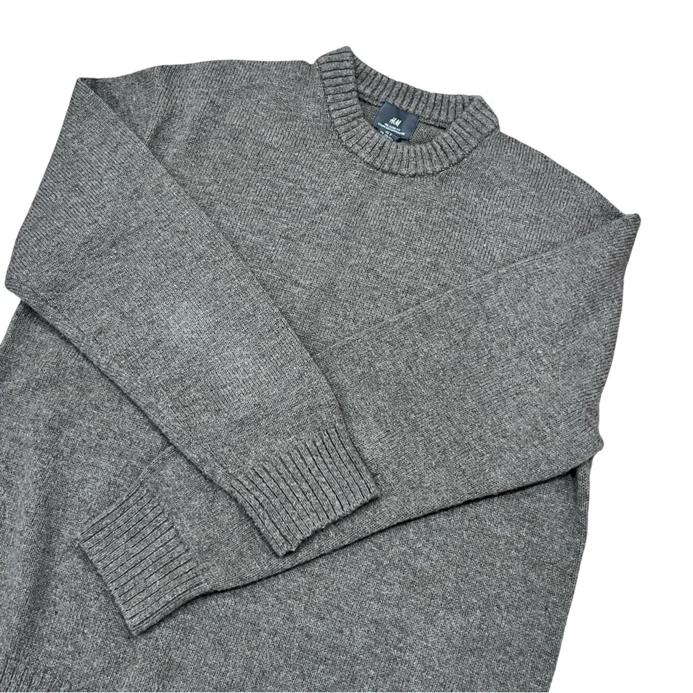 H&M Grey Brown Pull Over Knit Sweater Old Money Academia Preppy Fisherman Core - Picture 3 of 7